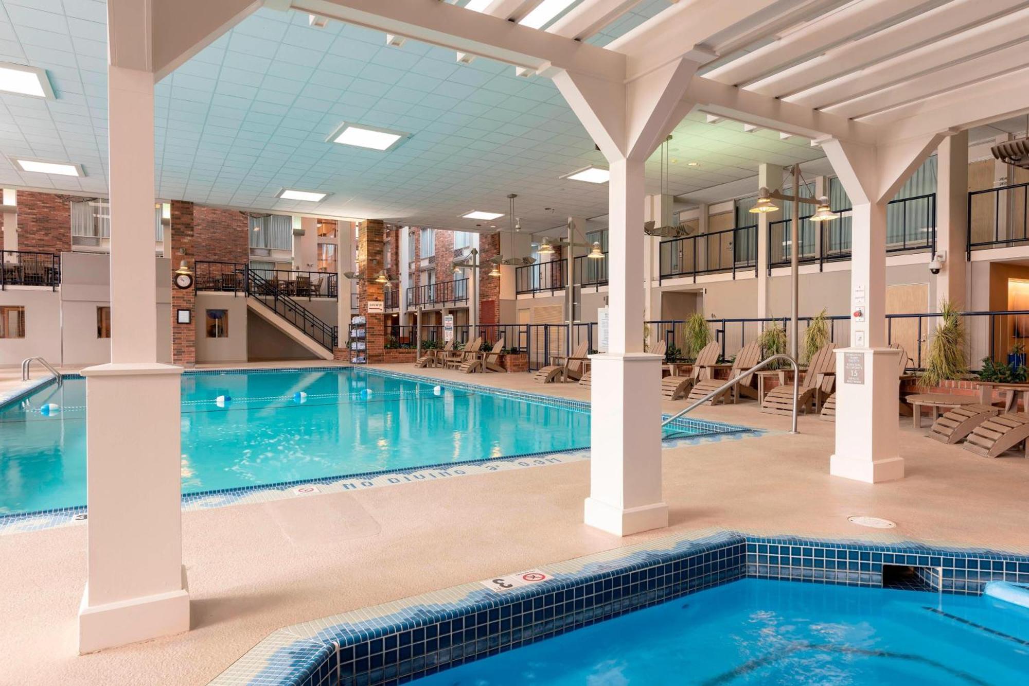 Delta Hotels By Marriott Kalamazoo Conference Center Экстерьер фото