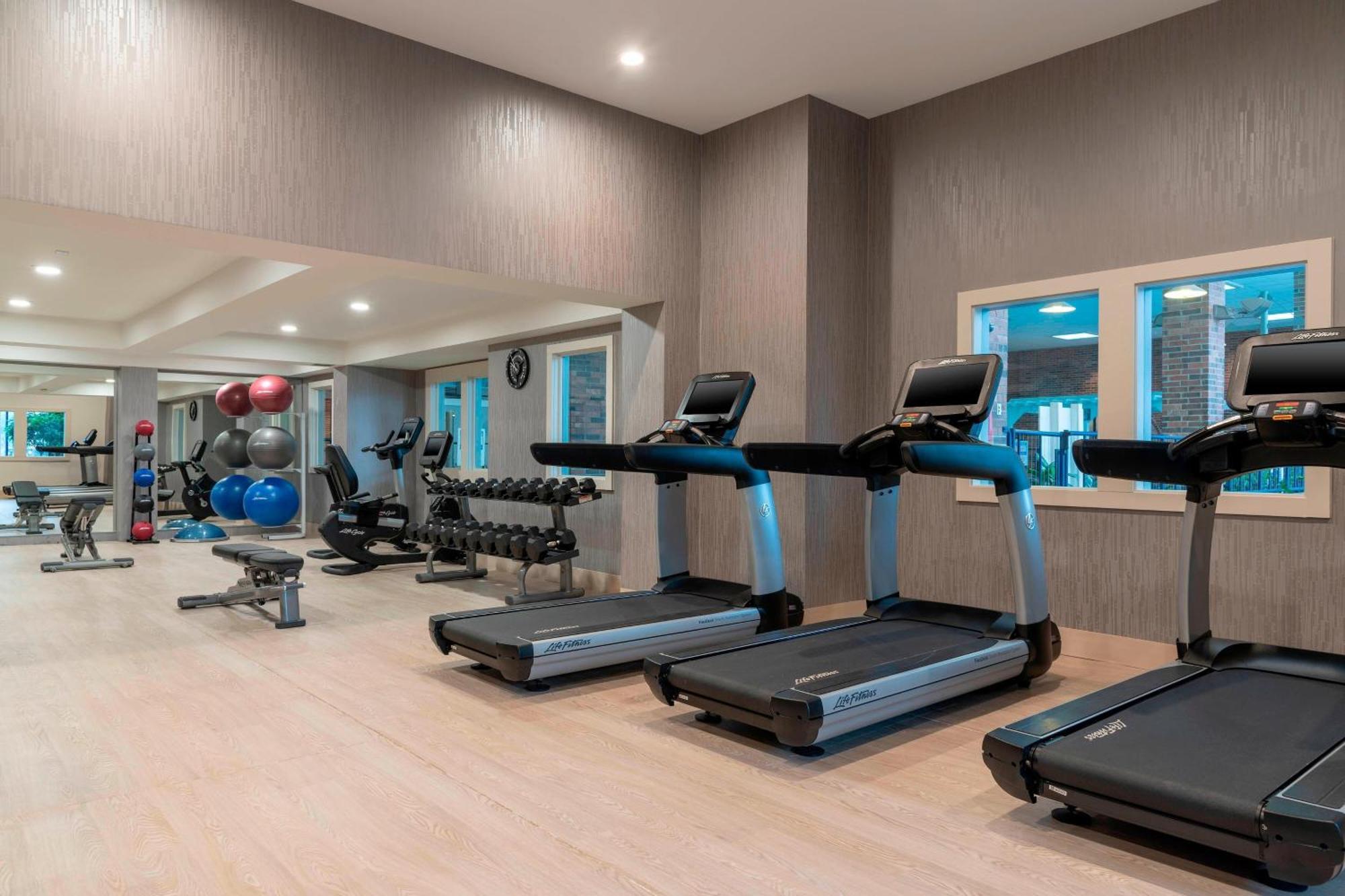 Delta Hotels By Marriott Kalamazoo Conference Center Экстерьер фото