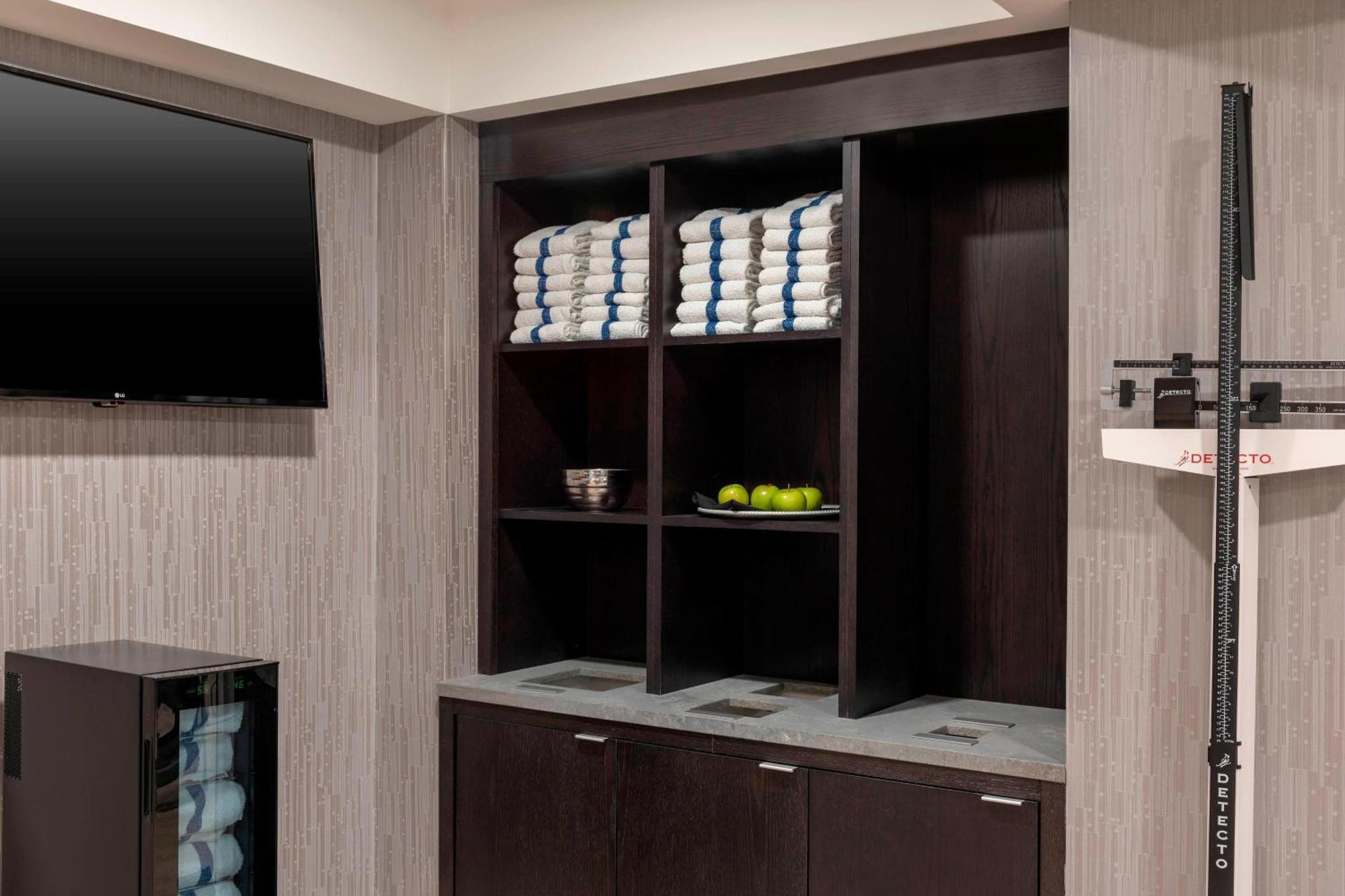 Delta Hotels By Marriott Kalamazoo Conference Center Экстерьер фото