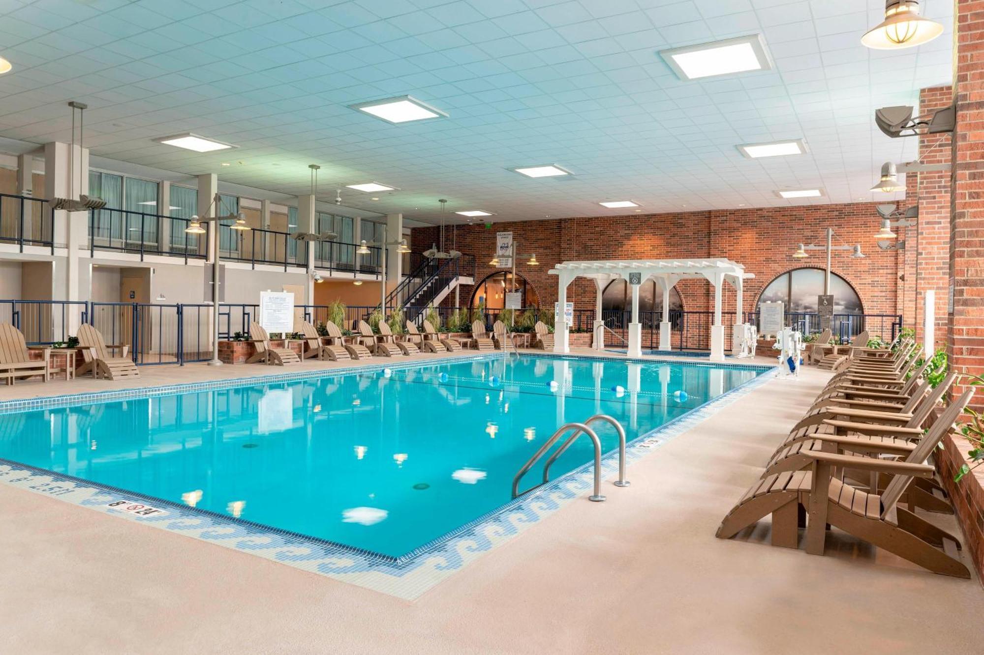 Delta Hotels By Marriott Kalamazoo Conference Center Экстерьер фото