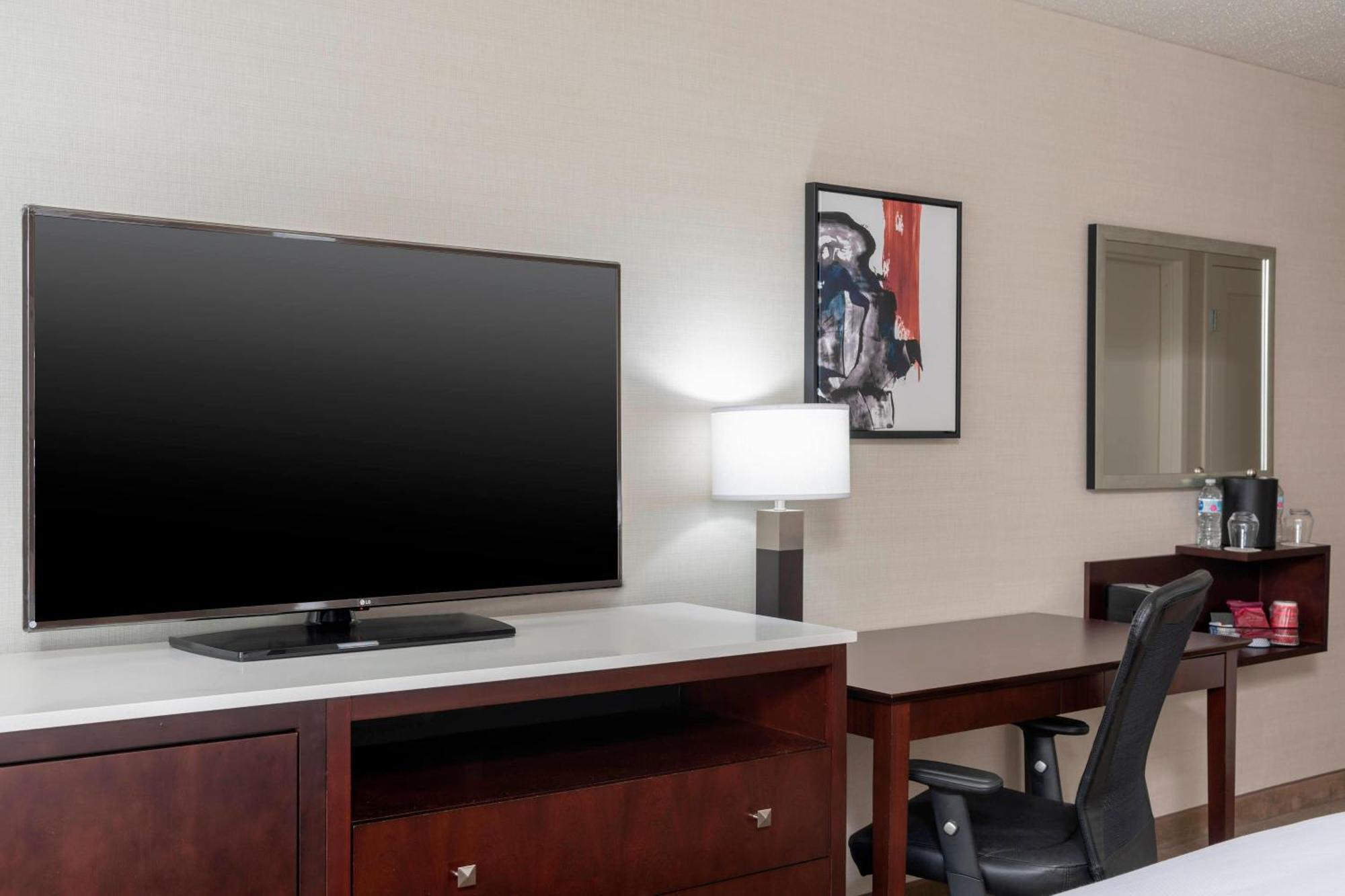 Delta Hotels By Marriott Kalamazoo Conference Center Экстерьер фото